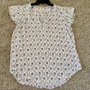 LOFT , Floral Ruffle Split Neck Shell. Size Medium